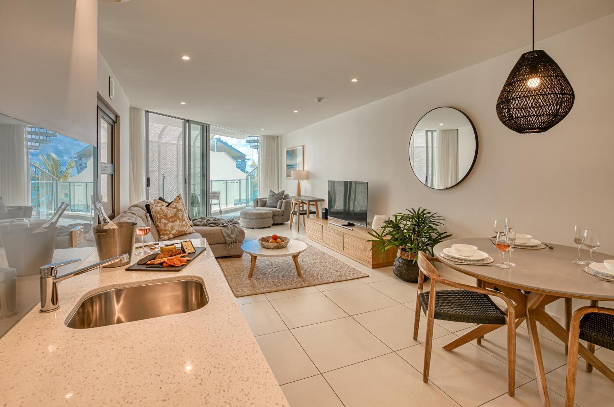 On The Beach Noosa Resort Esterno foto