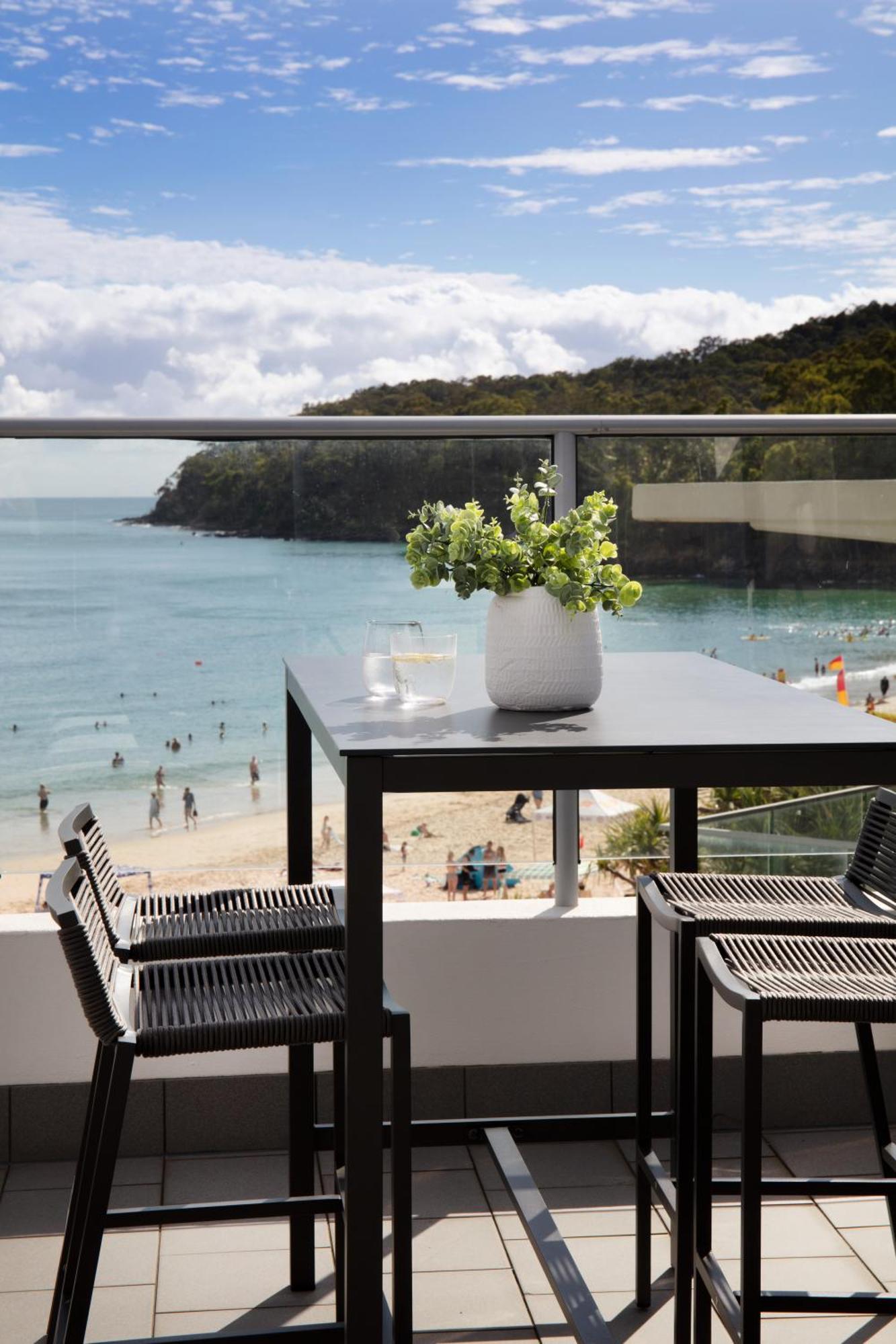 On The Beach Noosa Resort Esterno foto