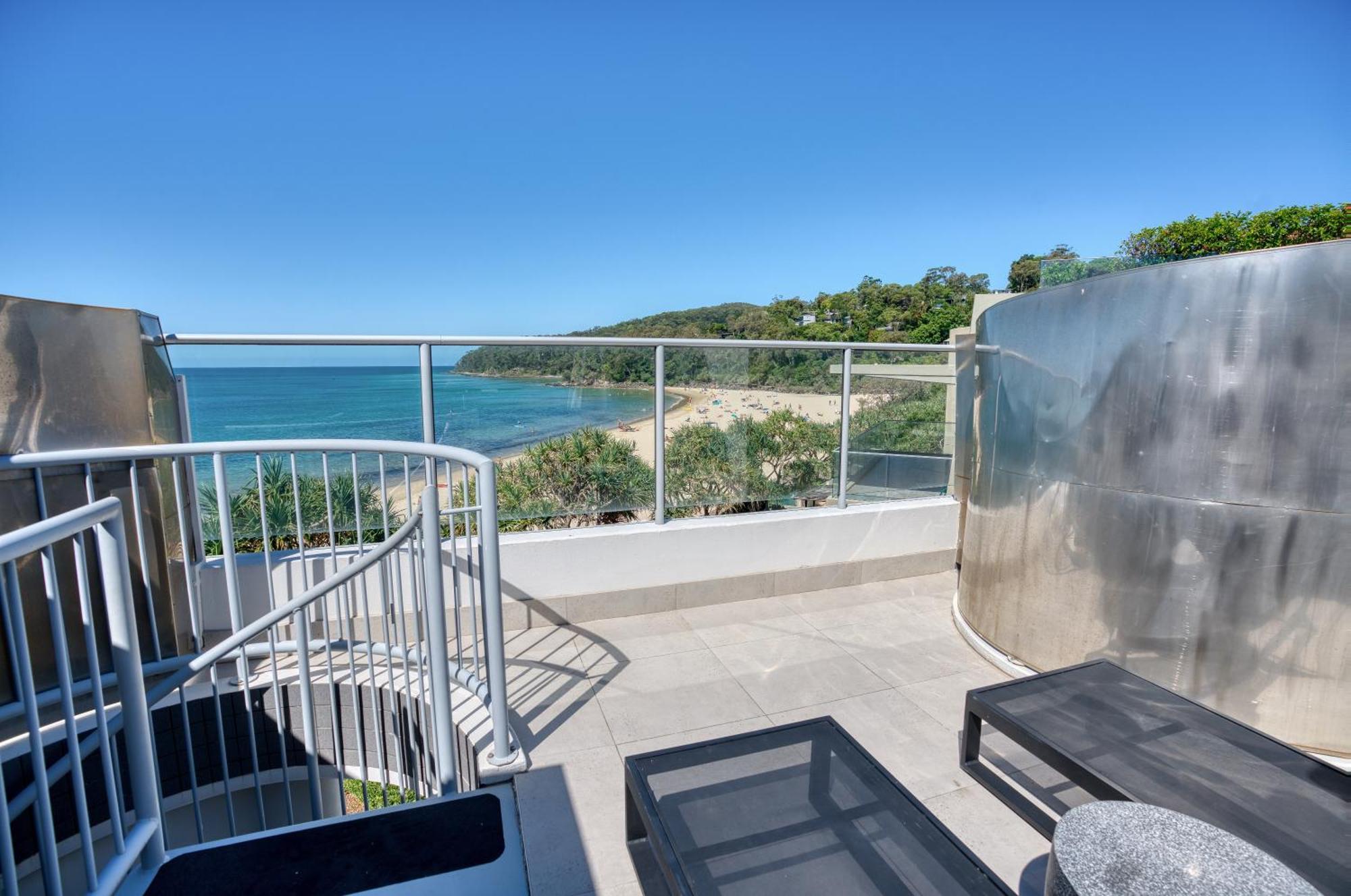 On The Beach Noosa Resort Esterno foto